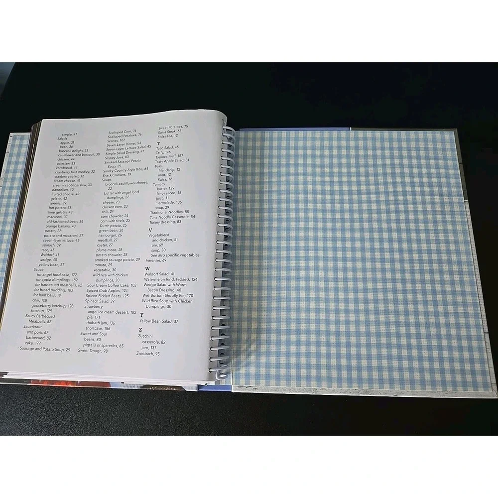 Amish Community Cookbook Simply‎ Delicio Carole Roth Giagnocavo Hardcover